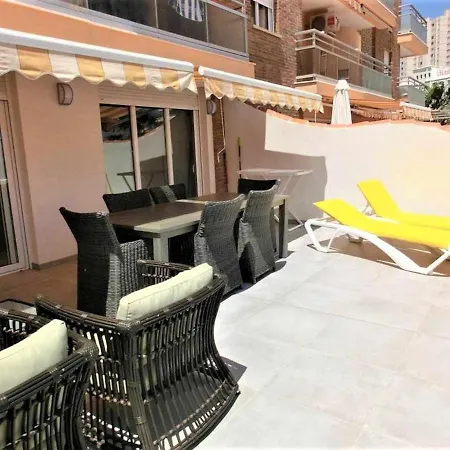 Апартаменти 0e M2 1ª Linea Con Terraza Grande Y Vistas Al Mar Кальпе
