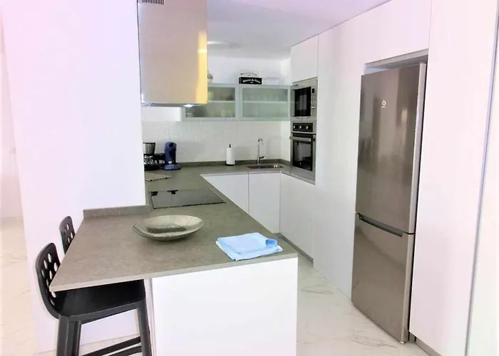 0e M2 1ª Línea Con Terraza Grande Y Vistas Al Mar *